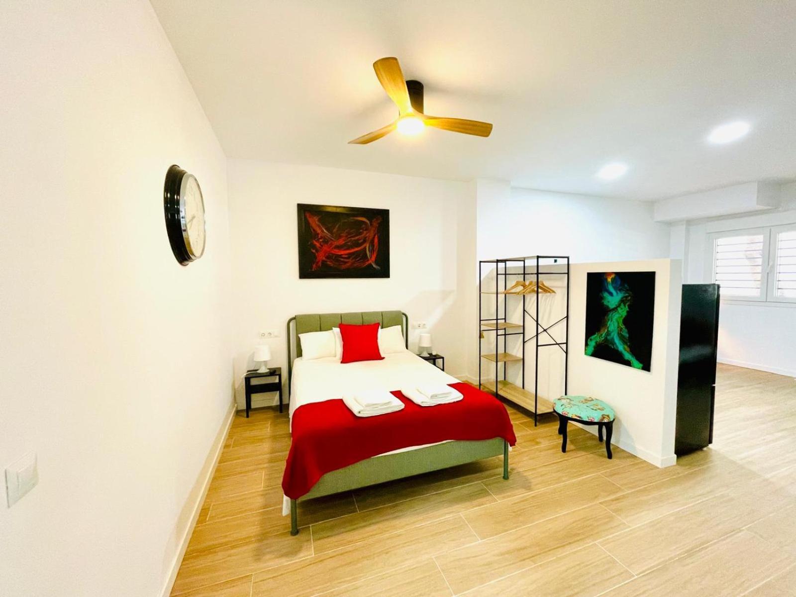 Completo Y Bello Apartamento En Málaga Buitenkant foto